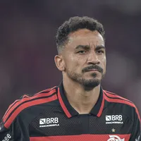 Danilo, zagueiro do Flamengo, critica postura da equipe após derrota para o Palmeiras