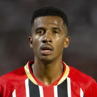 Flamengo enfrenta resistência do São Paulo por Marcos Antônio