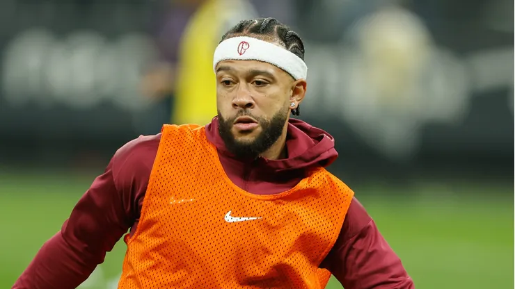 Memphis Depay pode ficar no Corinthians.