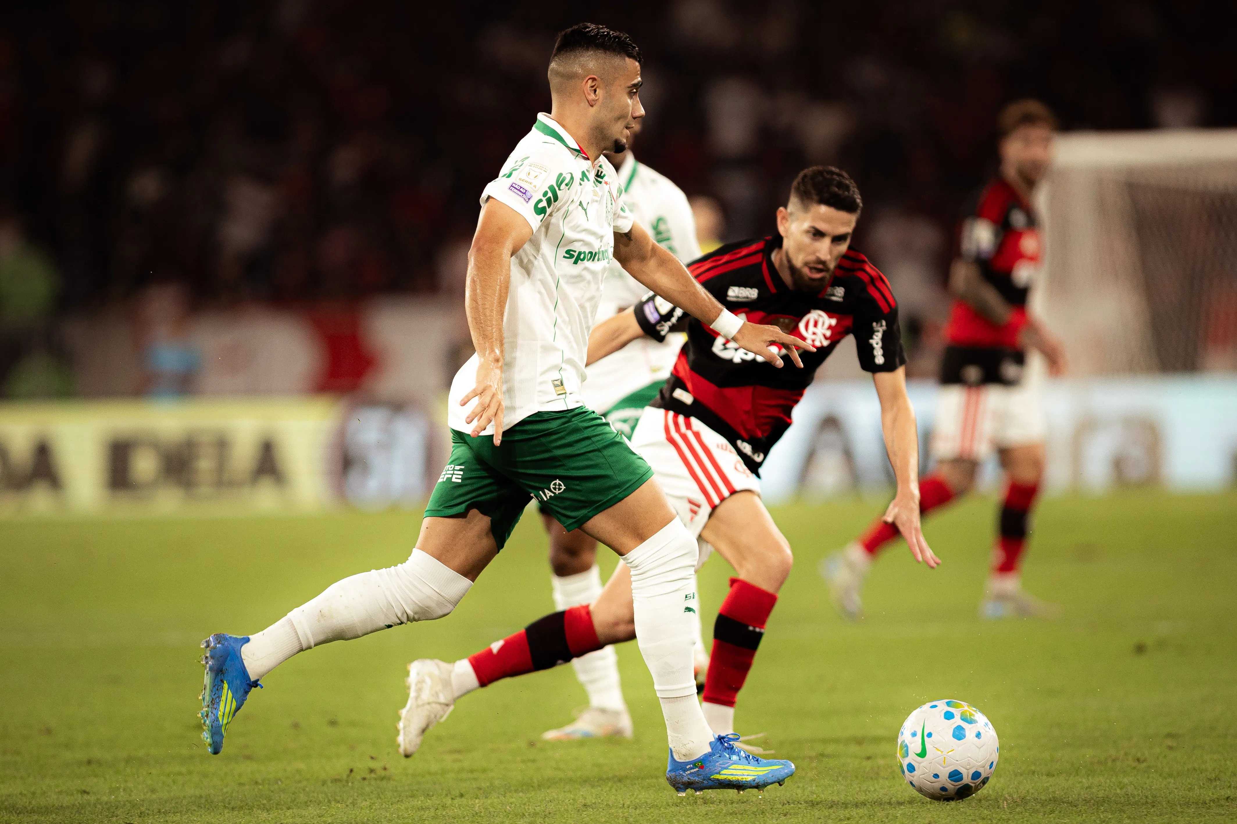 RJ – RIO DE JANEIRO – 23/05/2026 – BRASILEIRO A 2026, FLAMENGO X PALMEIRAS – jogador do Palmeiras durante partida contra o Flamengo no estadio Maracana pelo campeonato Brasileiro A 2026. Foto: Isabela Azine/AGIF
