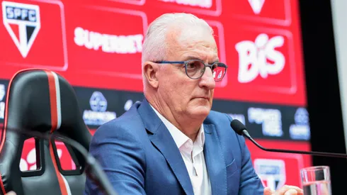 Dorival Jr. durante sua apresentação oficial como técnico em coletiva de imprensa realizada no CT Barra Funda. Foto: Marcello Zambrana/AGIF