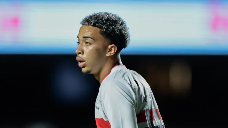 Pedro Ferreira deve ser titular no São Paulo.