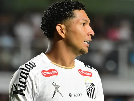 Rony nega chances de voltar ao Athletico-PR no meio do ano