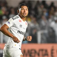 Rony quebra o silêncio e descarta saída do Santos para o Athletico-PR