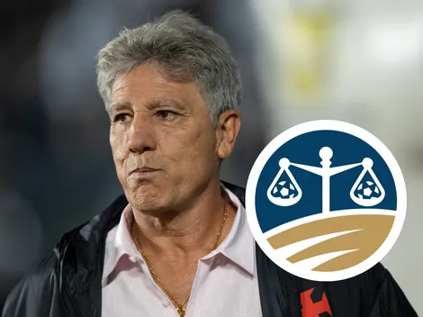 Vasco é denunciado no STJD por copos arremessados contra Renato Gaúcho