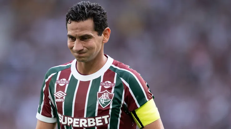 Paulo Henrique Ganso jogador do Fluminense lamenta durante partida contra o Fortaleza no estadio Maracana pelo campeonato Brasileiro A 2025.