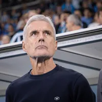 Luís Castro tem quatro desfalques no Grêmio contra o Corinthians e prepara mudanças