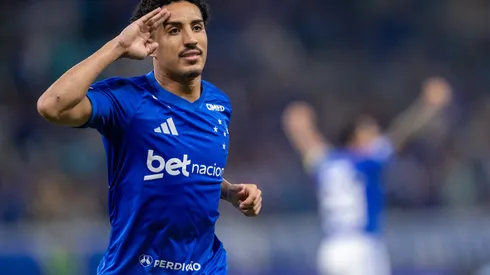 MG - BELO HORIZONTE - 18/04/2026 - BRASILEIRO A 2026, CRUZEIRO X GREMIO - Christian jogador do Cruzeiro comemora seu gol durante partida contra o Gremio no estadio Mineirao pelo campeonato Brasileiro A 2026. Foto: Fernando Moreno/AGIF