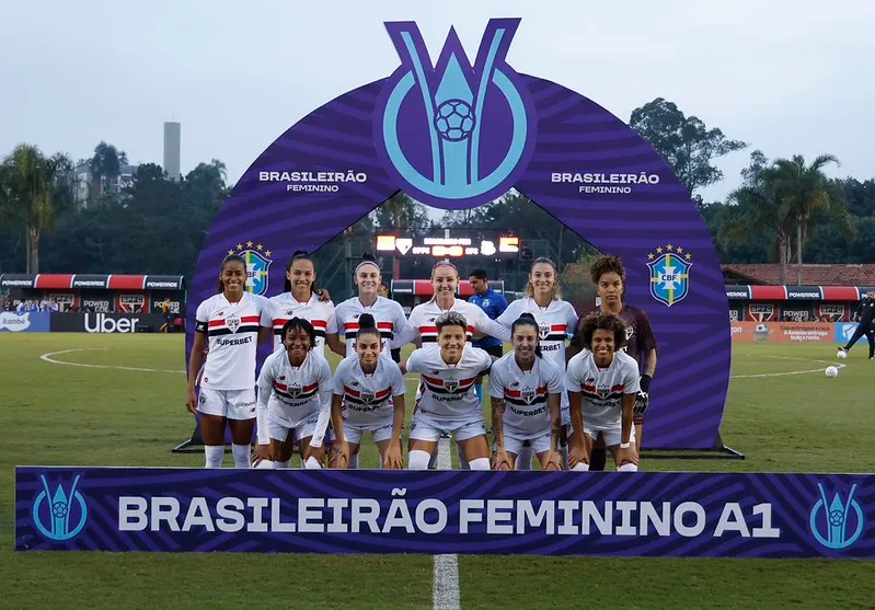 Jogadoras do elenco do São Paulo – Foto: Rubens Chiri/Saopaulofc.net
