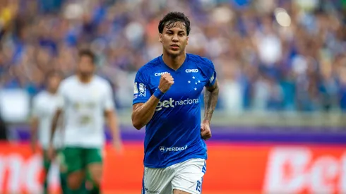 MG - BELO HORIZONTE - 24/05/2026 - BRASILEIRO A 2026, CRUZEIRO X CHAPECOENSE - Kaio Jorge jogador do Cruzeiro comemora seu gol durante partida contra o Chapecoense no estadio Mineirao pelo campeonato Brasileiro A 2026. Foto: Fernando Moreno/AGIF
