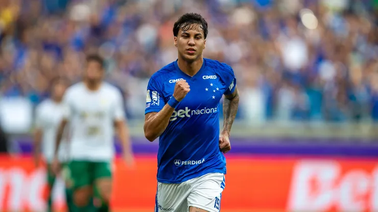 MG - BELO HORIZONTE - 24/05/2026 - BRASILEIRO A 2026, CRUZEIRO X CHAPECOENSE - Kaio Jorge jogador do Cruzeiro comemora seu gol durante partida contra o Chapecoense no estadio Mineirao pelo campeonato Brasileiro A 2026. Foto: Fernando Moreno/AGIF