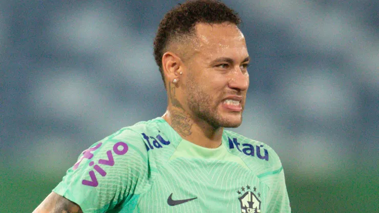 Neymar Jr. jogador da Seleção Brasileira durante treino no estádio Arena Pantanal. Foto: Gil Gomes/AGIF