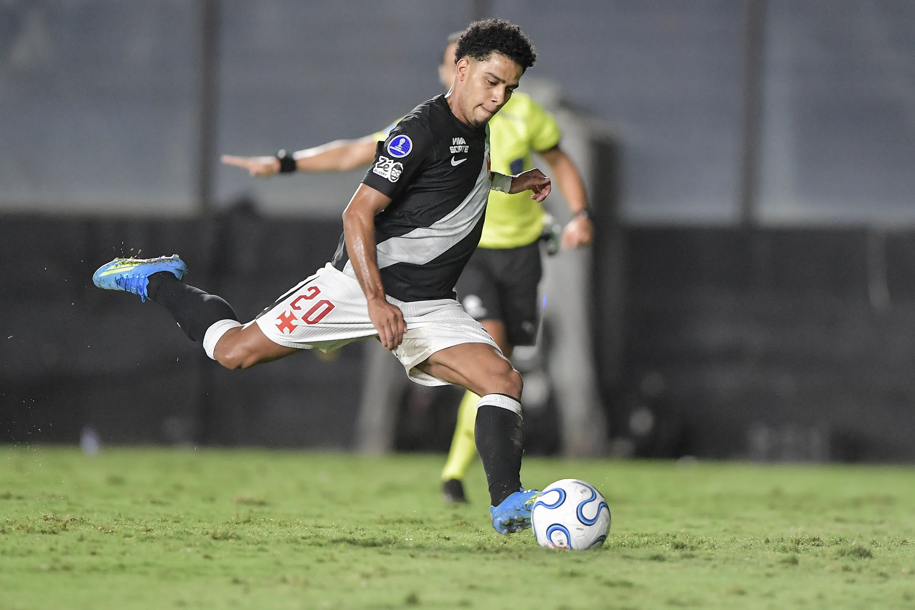 RJ – RIO DE JANEIRO – 27/05/2026 – COPA SUL-AMERICANA 2026, VASCO X BARRACAS CENTRAL – Brenner jogador do Vasco durante partida contra o Barracas Central no estadio Sao Januario pelo campeonato Copa Sul-Americana 2026. Foto: Thiago Ribeiro/AGIF