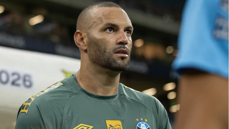 Weverton jogador do Gremio durante partida contra o Bragantino no estadio Arena do Gremio pelo campeonato Brasileiro A 2026.