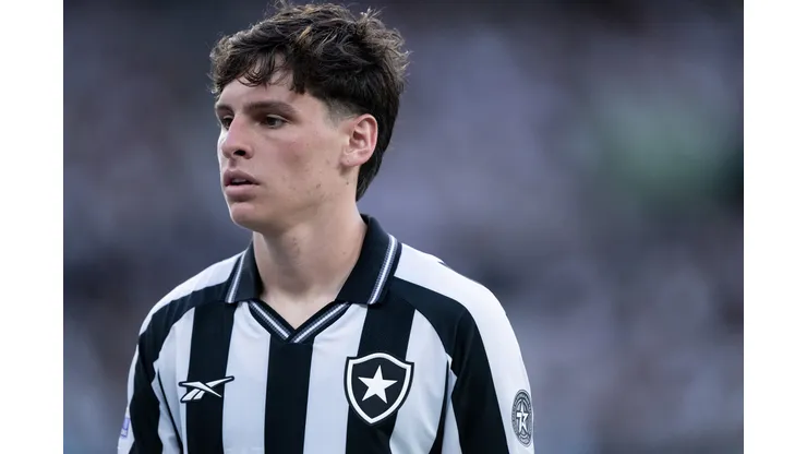 RJ - RIO DE JANEIRO - 02/05/2026 - BRASILEIRO A 2026, BOTAFOGO X REMO - Montoro jogador do Botafogo durante partida contra o Remo no estadio Engenhao pelo campeonato Brasileiro A 2026. Foto: Jorge Rodrigues/AGIF