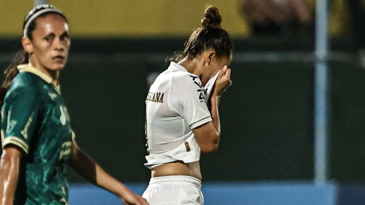 Carol Baiana comemorando o gol marcado na partida – Foto: Redes Sociais/Santos