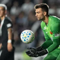 Léo Jardim defende Brenner e Renato Gaúcho no Vasco