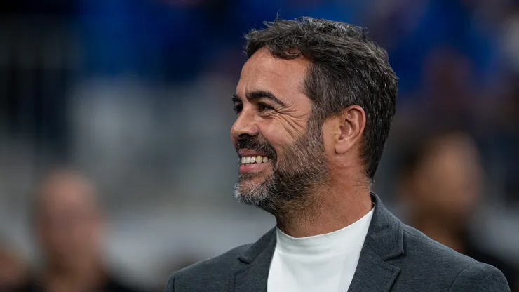 MG - BELO HORIZONTE - 28/05/2026 - COPA LIBERTADORES 2026, CRUZEIRO X BARCELONA DE GUAYAQUIL - Artur Jorge tecnico do Cruzeiro durante partida contra o Barcelona de Guayaquil no estadio Mineirao pelo campeonato Copa Libertadores 2026. Foto: Alessandra Torres/AGIF