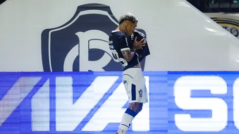 PA - BELEM - 18/10/2025 - BRASILEIRO B 2025, REMO X ATHLETIC CLUB - Diego Hernandez jogador do Remo comemora seu gol durante partida contra o Athletic Club no estadio Baenao pelo campeonato Brasileiro B 2025. Foto: Fernando Torres/AGIF