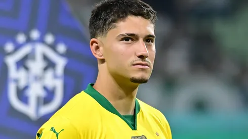 Emiliano Martínez jogador do Palmeiras durante partida contra o Fortaleza no estádio Arena Allianz Parque pelo campeonato Brasileiro A 2025. Foto: Jota Erre/AGIF
