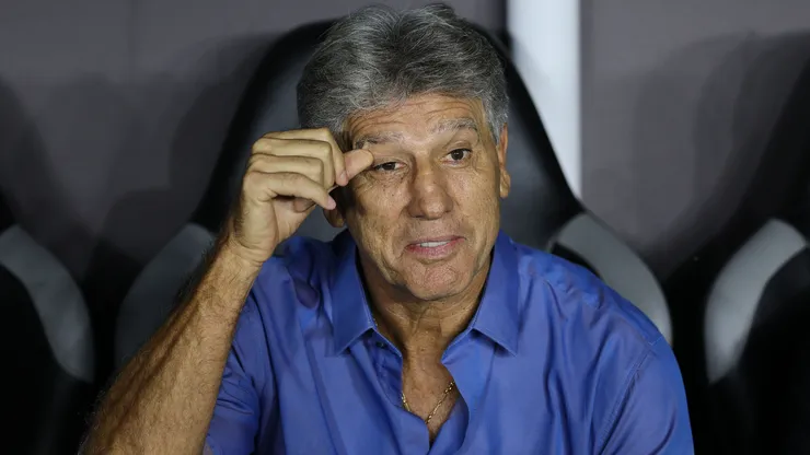 Renato Gaúcho, técnico do Vasco da Gama, gesticula antes da partida entre Vasco da Gama e São Paulo, válida pelo Brasileirão 2026, no Estádio São Janeiro, em 18 de abril de 2026, no Rio de Janeiro, Brasil. (Foto de Wagner Meier/Getty Images)