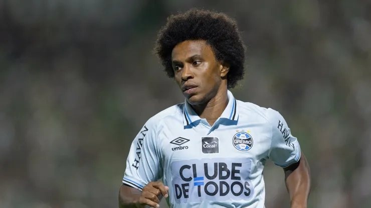 Willian jogador do Grêmio durante partida contra o Chapecoense no estádio Arena Conda pelo campeonato Brasileiro Série A 2026. Foto: Liamara Polli/AGIF