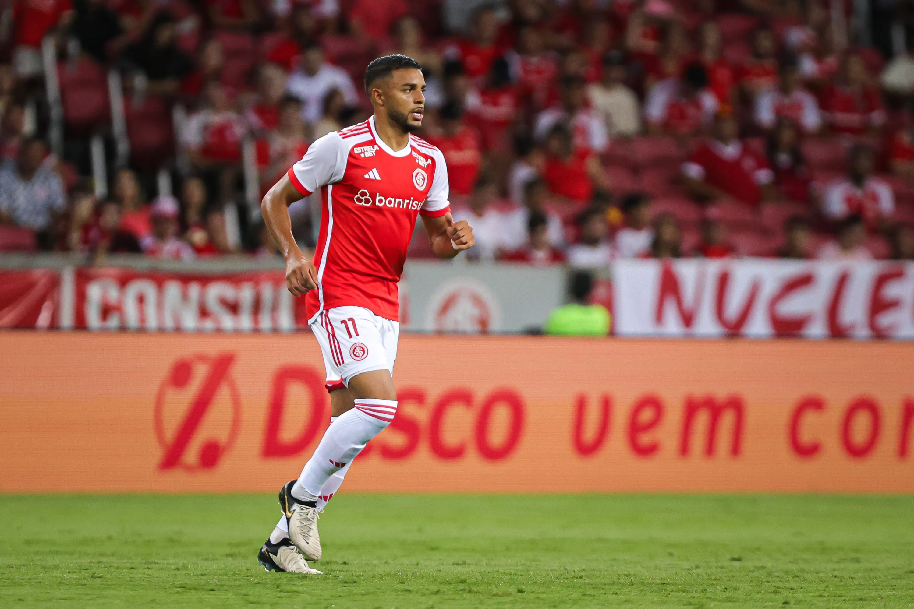 Wanderson, quando ainda atuava pelo Internacional, no Campeonato Gaúcho 2025. Foto: Maxi Franzoi/AGIF