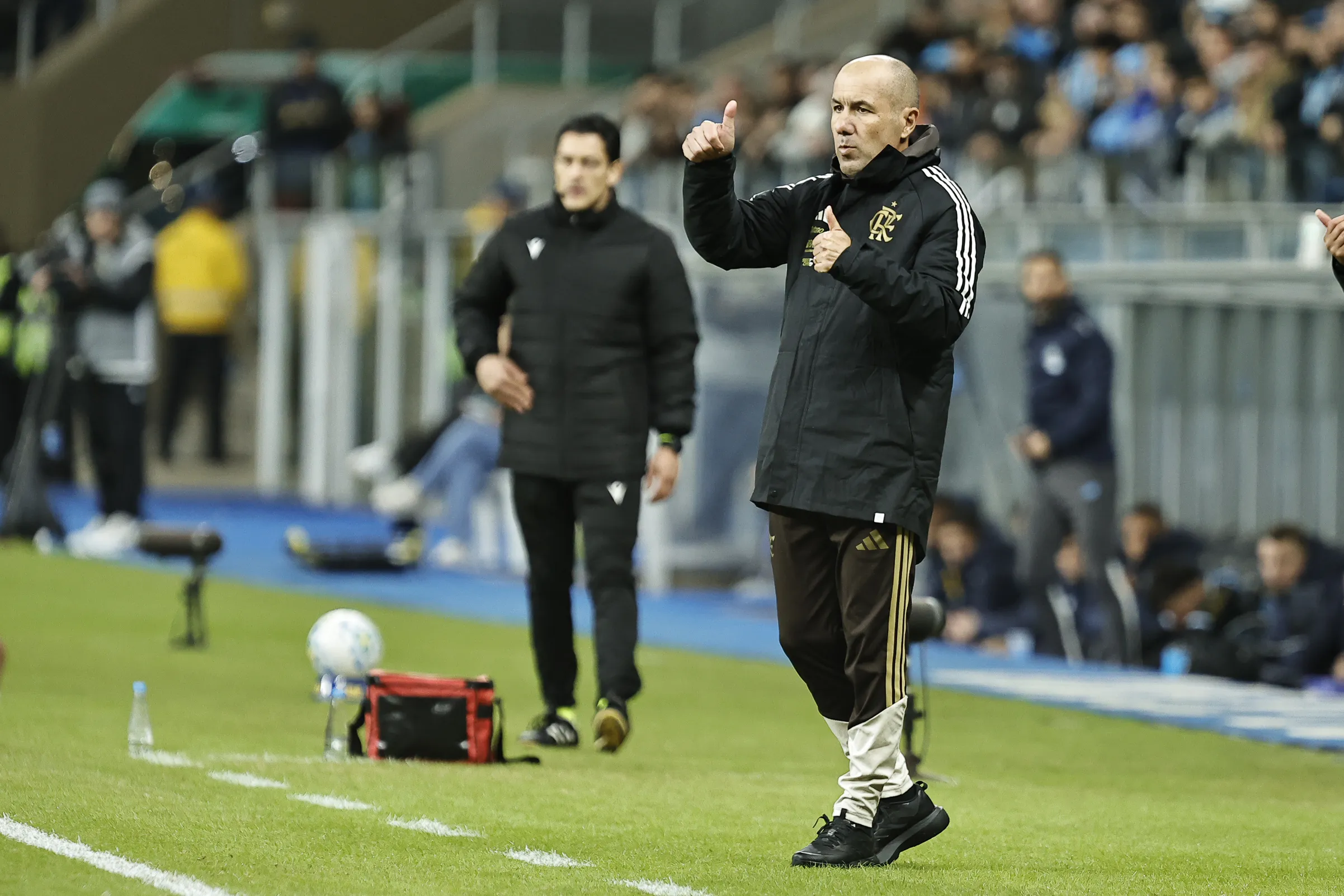 Leonardo Jardim comandando o Flamengo – Foto: Roberto Vinicius/AGIF