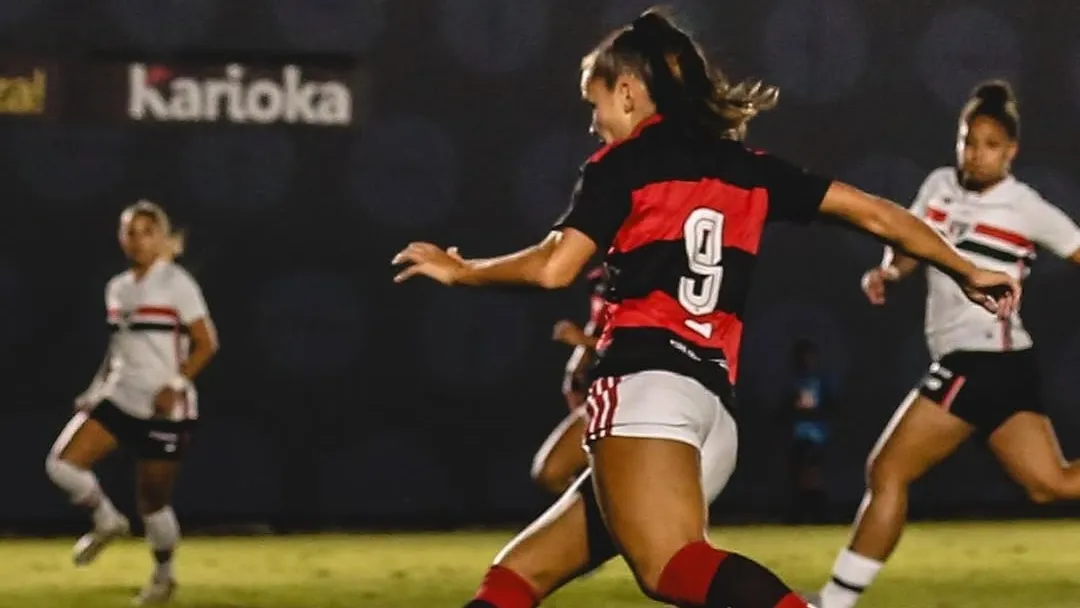 Brendha durante a final do Brasileirão Feminino Sub-20 – Foto: Redes Sociais/Flamengo