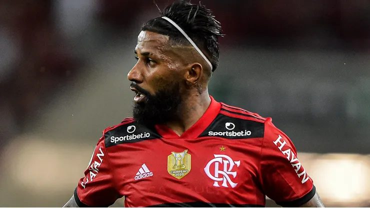 Rodinei durante partida contra o Santos no Campeonato Brasileiro de 2021.