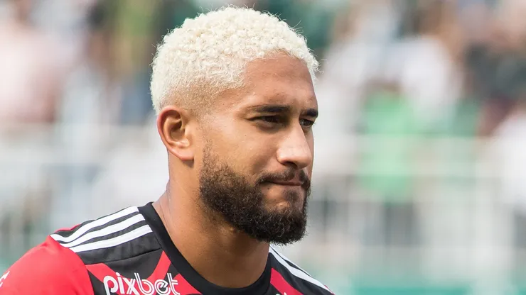 Pablo, zagueiro ex-Flamengo, rescinde com o São Bernardo