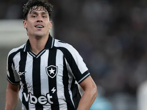 Gol contra bizarro de Ferraresi revolta botafoguenses