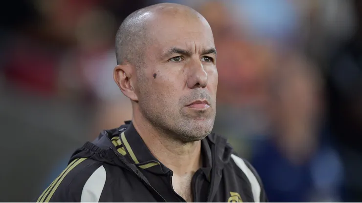 Leonardo Jardim tecnico do Flamengo durante partida contra o Bahia no estadio Maracana pelo campeonato Brasileiro A 2026. Foto: Thiago Ribeiro/AGIF