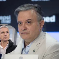 Vice-presidente do Grêmio banca Luís Castro, mas admite cobrança interna