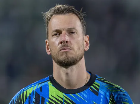 Neto pede desculpas após expulsão no Botafogo