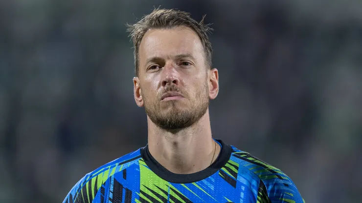 Neto se desculpa com a torcida do Botafogo