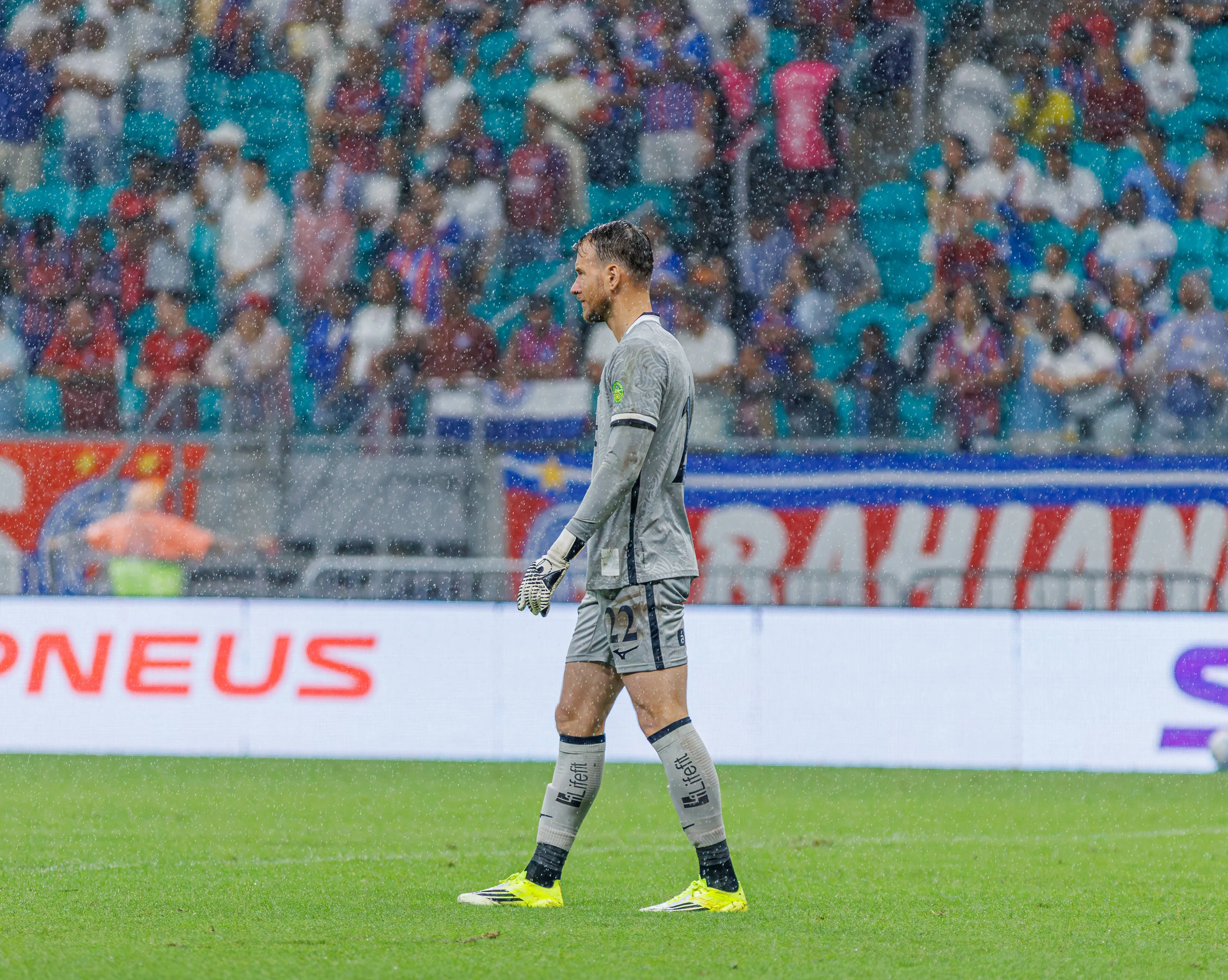 BA – SALVADOR – 30/05/2026 – BRASILEIRO A 2026, BAHIA X BOTAFOGO – Neto goleiro do Botafogo durante partida contra o Bahia no estadio Fonte Nova pelo campeonato Brasileiro A 2026. Foto: Marcio Jose/AGIF