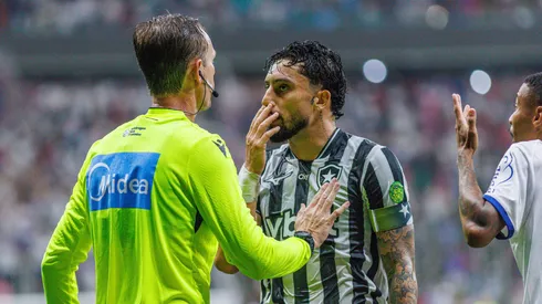 CBF divulga áudio do VAR de Bahia x Botafogo