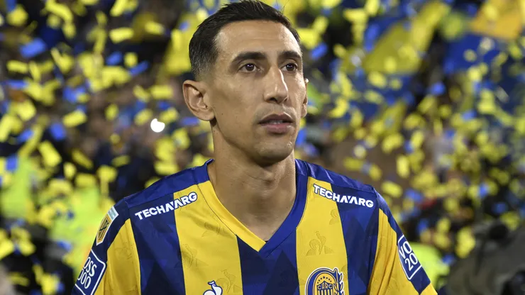 Di María durante confronto entre Rosarío Central e River Plate.