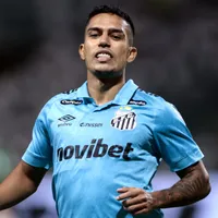 Cuca revela dedo quebrado de Igor Vinícius no Santos