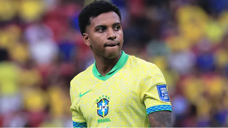 Rodrygo jogador do Brasil durante partida contra o Peru no estadio Mane Garrincha pelo campeonato Eliminatorias Copa Do Mundo 2026. Foto: Ettore Chiereguini/AGIF