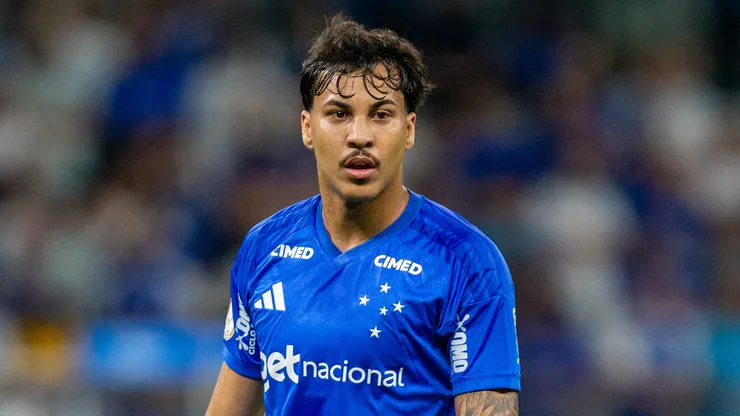 Kaio Jorge jogador do Cruzeiro durante partida contra o Goiás no estádio Mineirão pelo campeonato Copa Do Brasil 2026. Foto: Fernando Moreno/AGIF