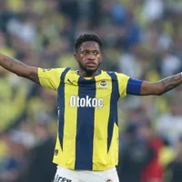 Atlético-MG acerta com Fred e negocia liberação do volante com o Fenerbahçe
