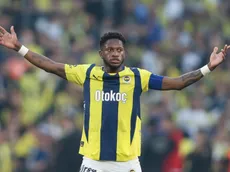 Atlético-MG acerta com Fred e negocia liberação do volante com o Fenerbahçe
