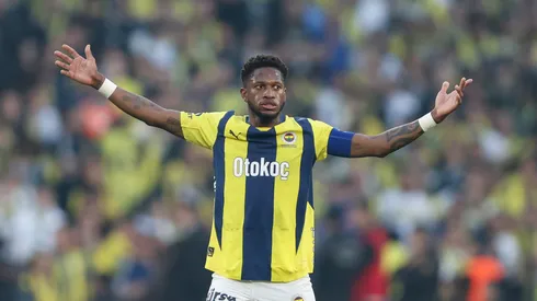 Fred, do Fenerbahçe, gesticula durante a partida da Super Lig Turca entre Fenerbahçe e Beşiktaş, em 4 de maio de 2025, em Istambul, Turquia. (Foto de Ahmad Mora/Getty Images)