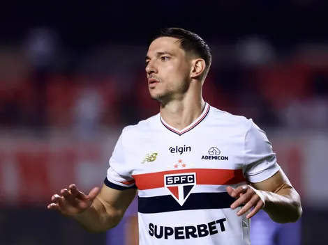 Cedric Soares pode deixar o São Paulo no meio do ano