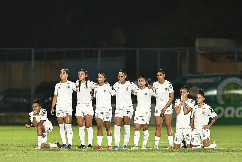 Jogadoras do Santos durante a disputa de pênaltis pela Copa do Brasil Feminina - Foto: Reinaldo Campos/Santos