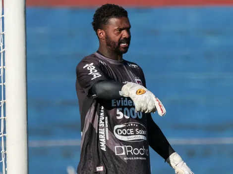 Felipe, ex-goleiro do Flamengo, conquista título aos 42 anos