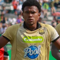 Athletico-PR contrata centroavante Jorge Rivaldo