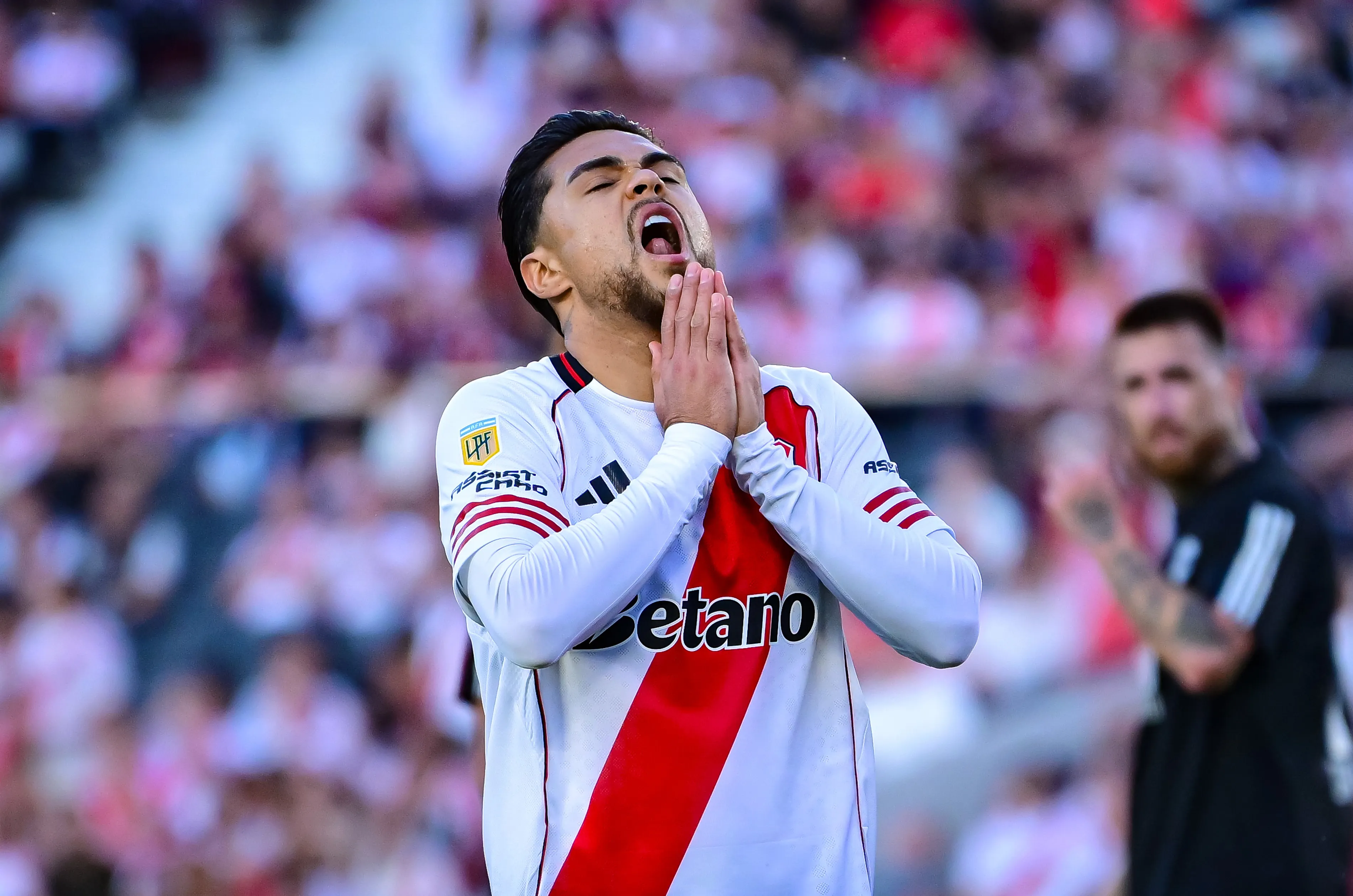 Paulo Díaz pede alto salário para fechar com o Santos. Foto: Marcelo Endelli/Getty Images